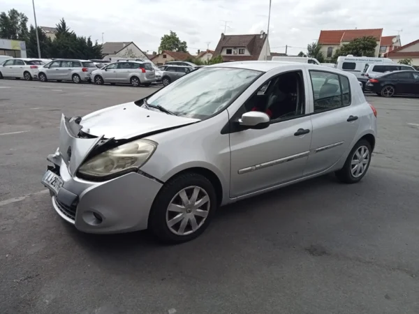 RENAULT CLIO III Expression 2010