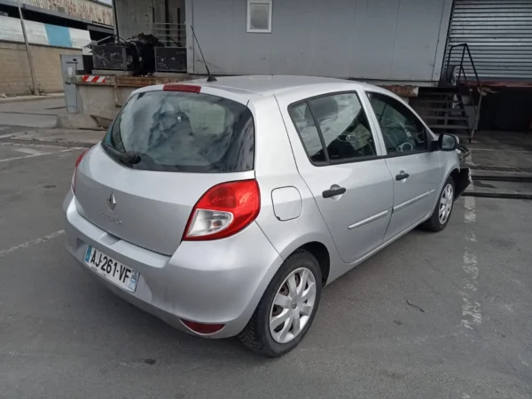 RENAULT CLIO III Expression 2010