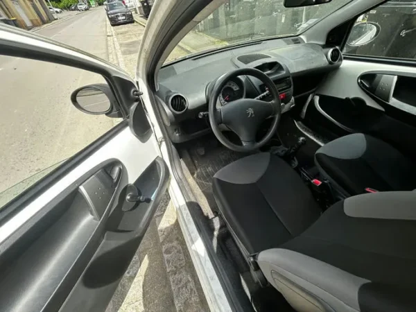 PEUGEOT 107 Active 2014