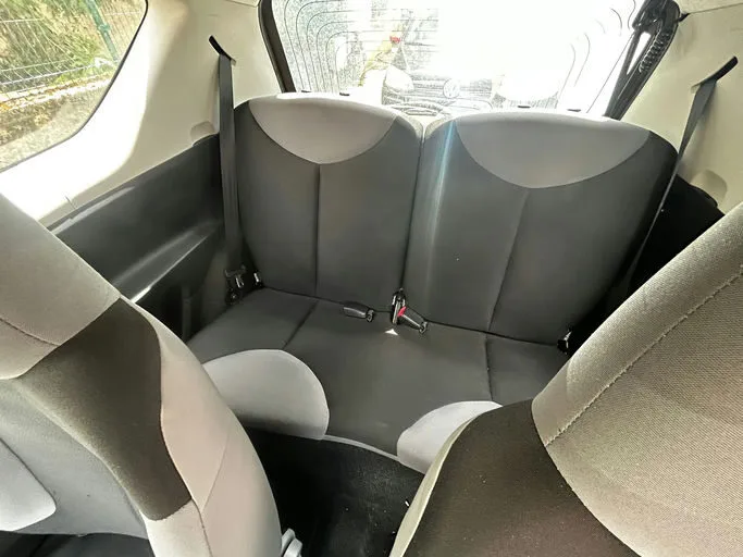 PEUGEOT 107 Active 2014 – Image 6