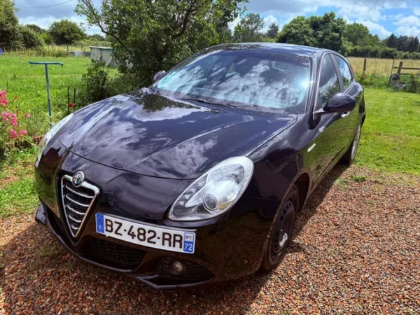 ALFA ROMEO GIULIETTA Distinctive 2011