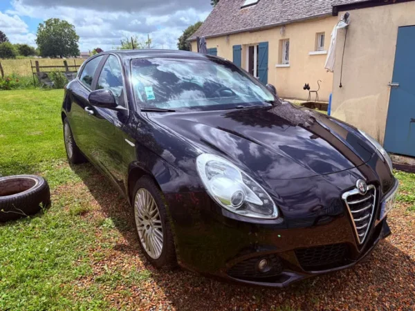 ALFA ROMEO GIULIETTA Distinctive 2011