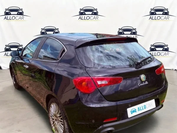 ALFA ROMEO GIULIETTA Distinctive 2011