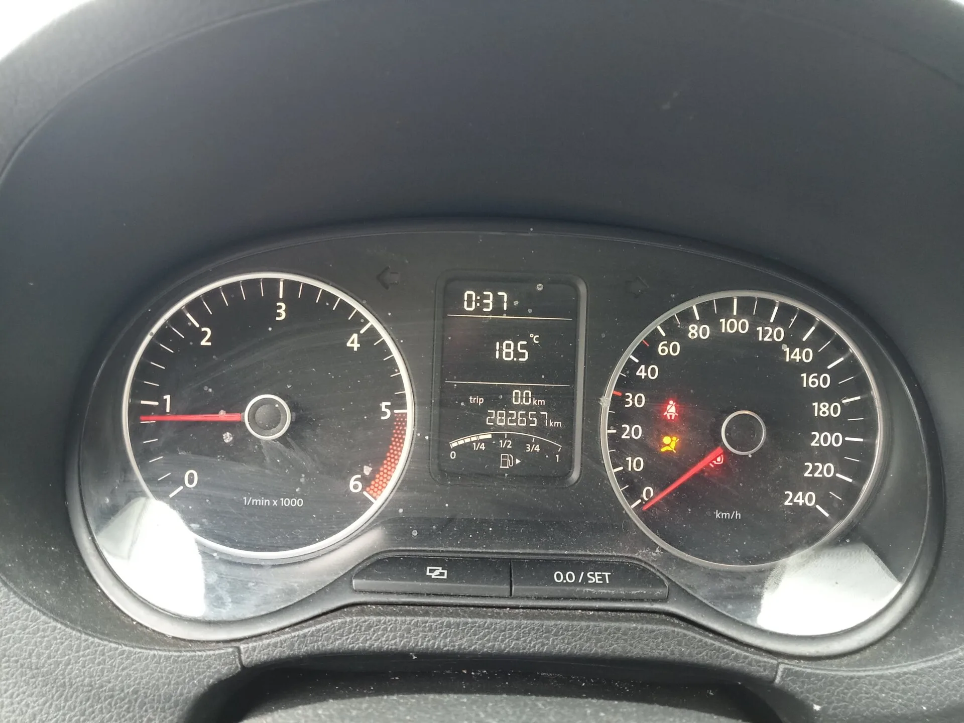 VOLKSWAGEN POLO Style 2011 – Image 6