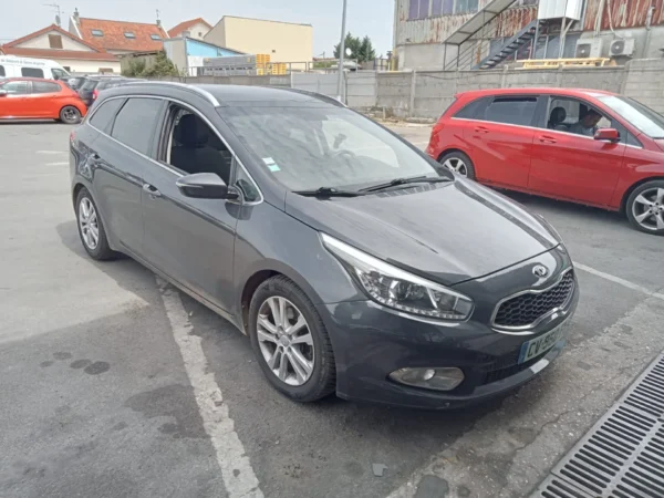 KIA CEE'D Premium 2013