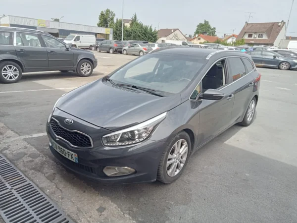 KIA CEE'D Premium 2013