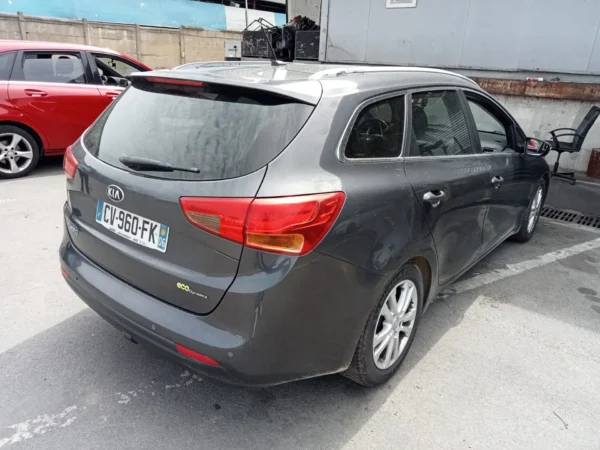 KIA CEE'D Premium 2013