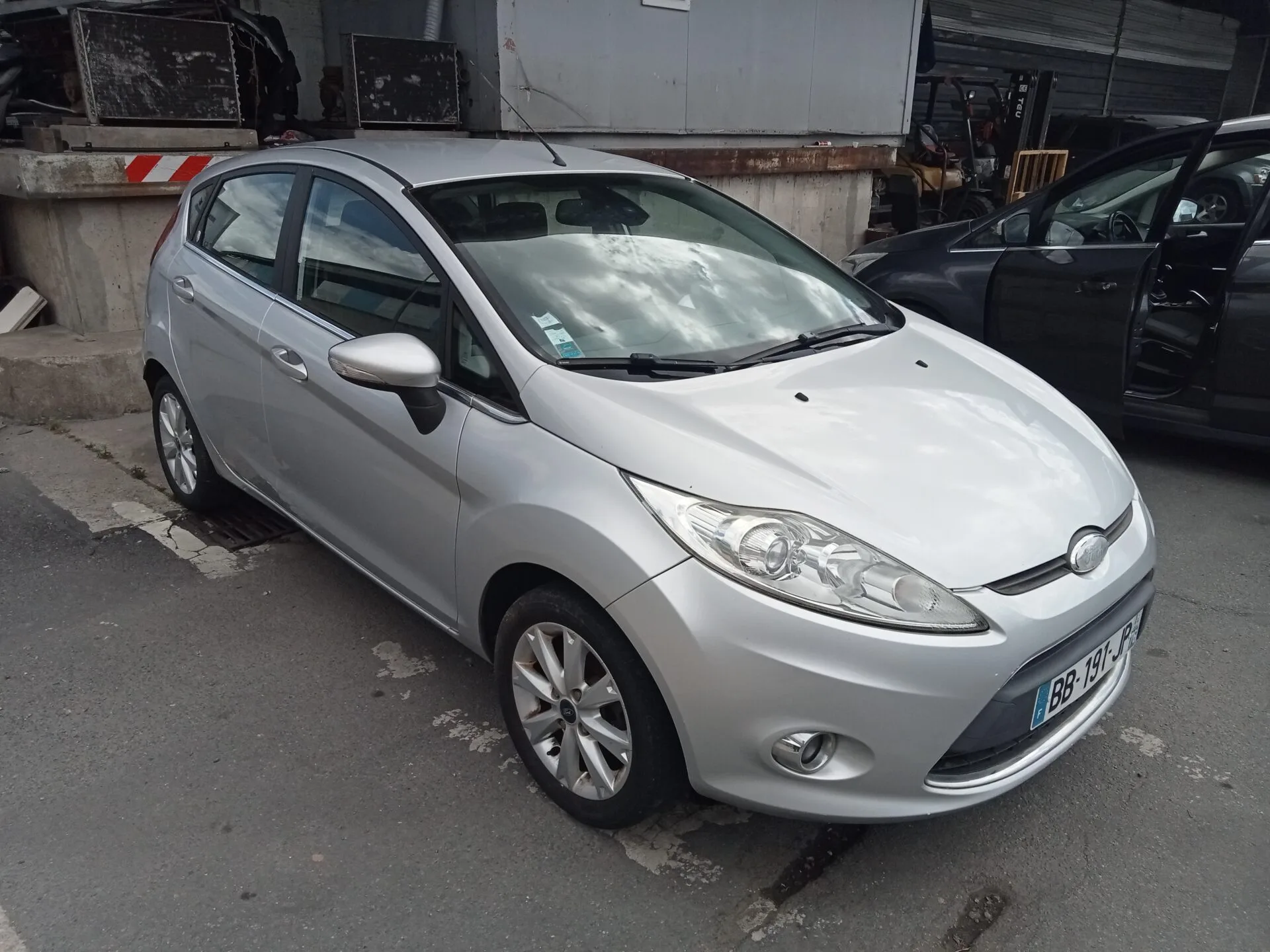 FORD FIESTA Ghia 2009