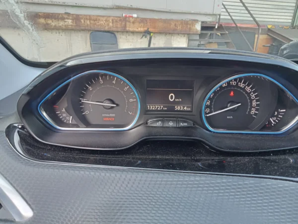 PEUGEOT 2008 Active 2015