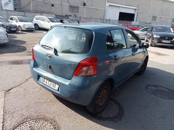TOYOTA YARIS Luna Pack 2006