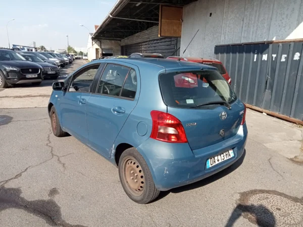 TOYOTA YARIS Luna Pack 2006