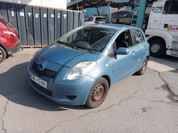 TOYOTA YARIS Luna Pack 2006