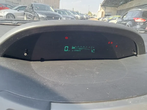 TOYOTA YARIS Luna Pack 2006
