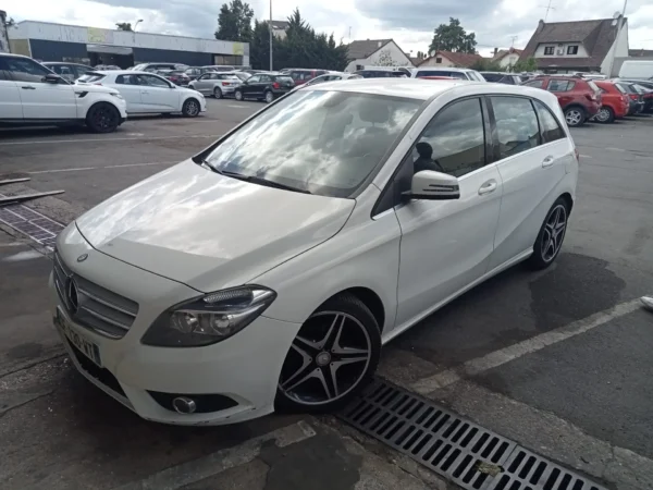 MERCEDES CLASSE B Fascination 2014