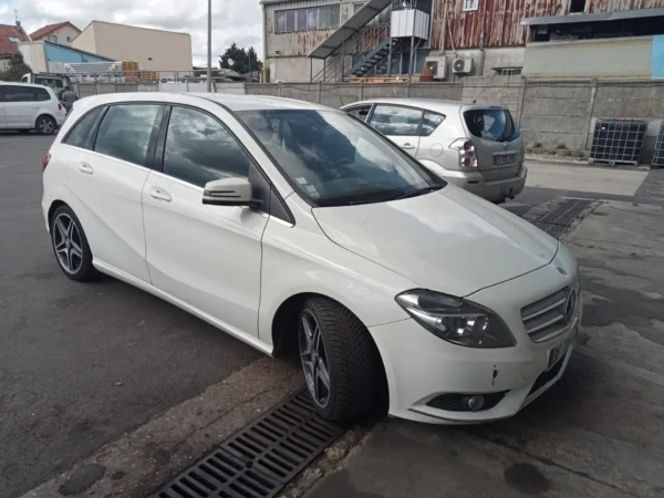 MERCEDES CLASSE B Fascination 2014