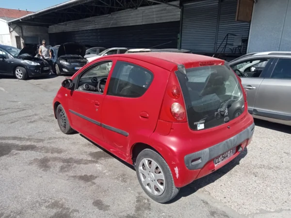 PEUGEOT 107 Active 2012