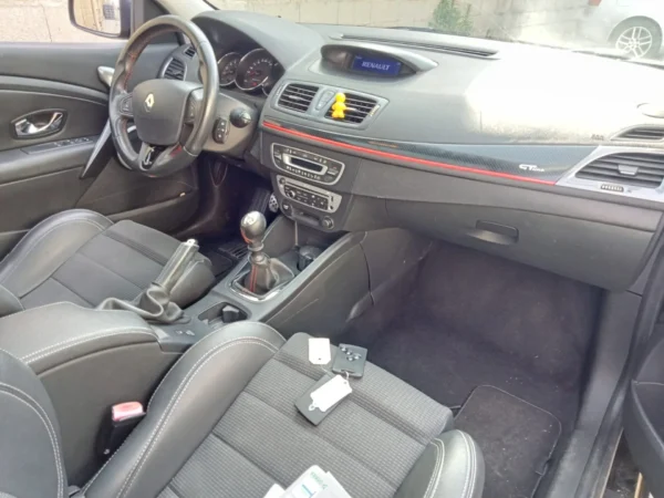 RENAULT MEGANE III BERLINE Bose 2012