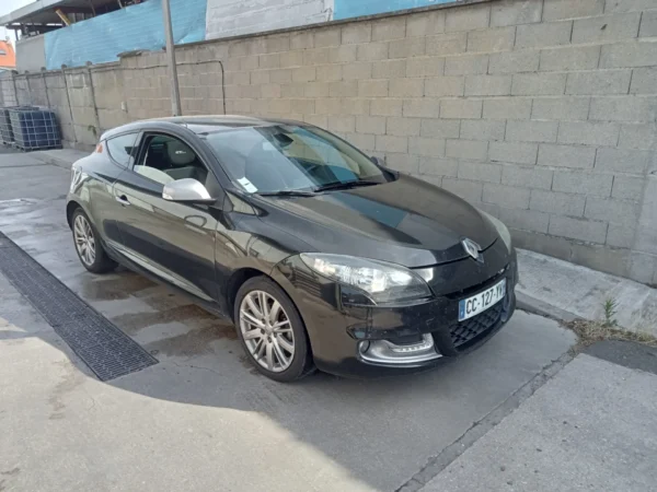 RENAULT MEGANE III BERLINE Bose 2012
