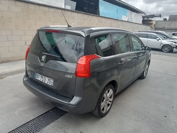 PEUGEOT 5008 Premium Pack 5pl A 2010