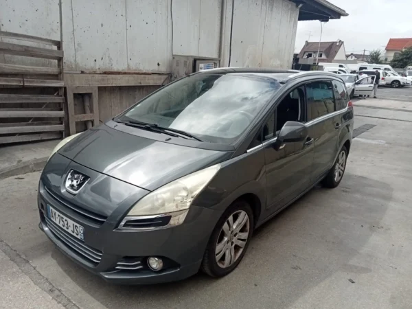 PEUGEOT 5008 Premium Pack 5pl A 2010