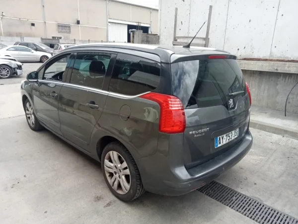 PEUGEOT 5008 Premium Pack 5pl A 2010