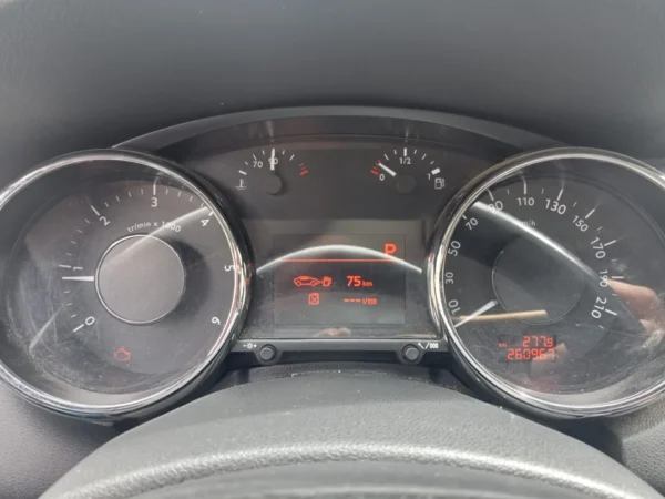 PEUGEOT 5008 Premium Pack 5pl A 2010