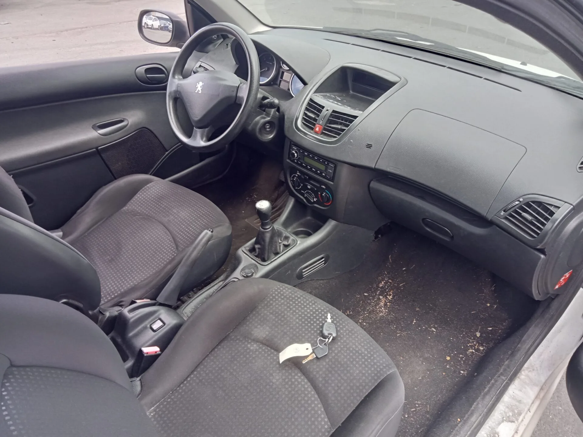 PEUGEOT 206+ Urban 2011 – Image 5
