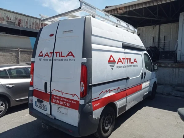 RENAULT TRAFIC FOURGON GRAND CONFORT 2008