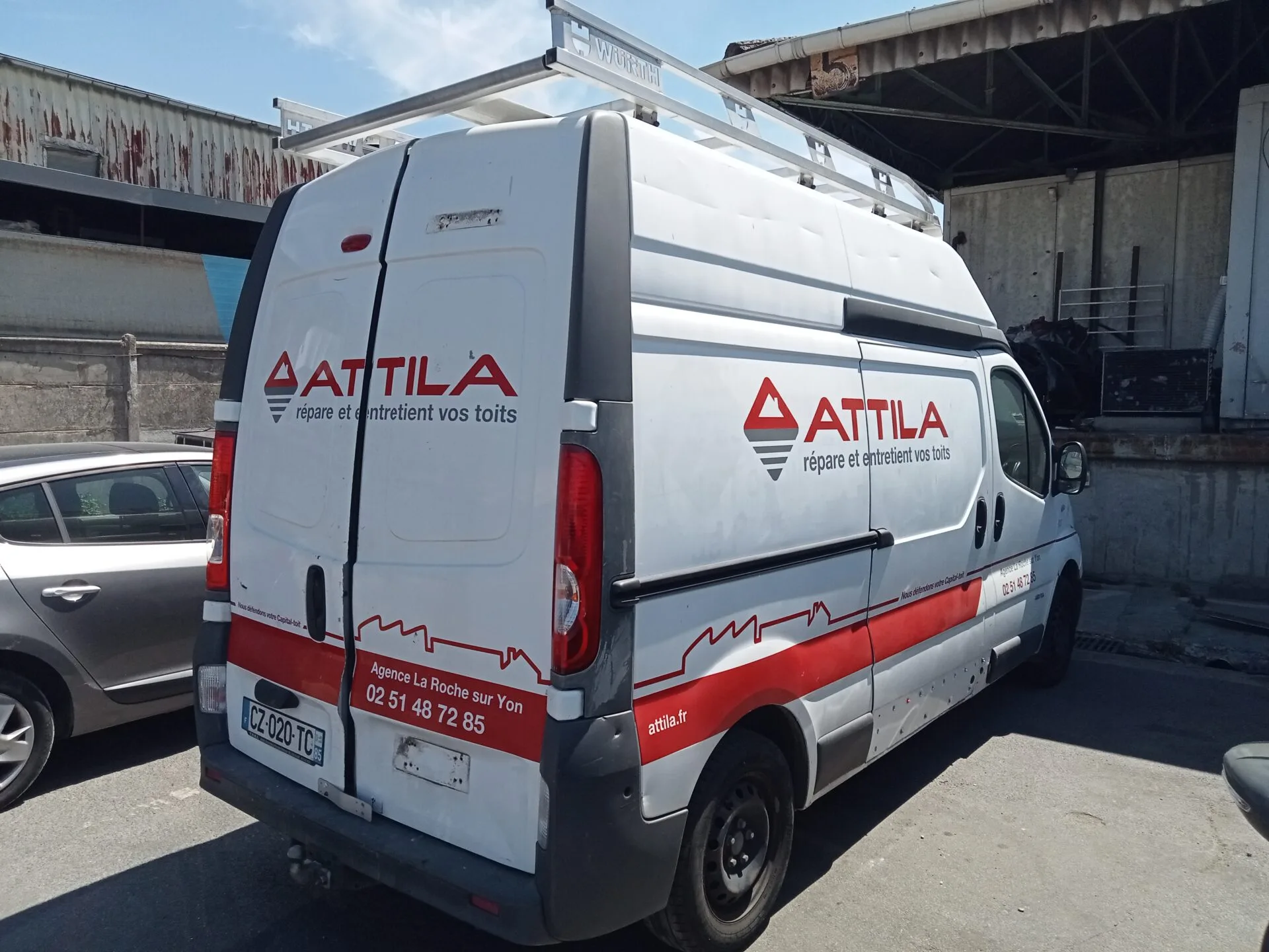RENAULT TRAFIC FOURGON GRAND CONFORT 2008 – Image 4