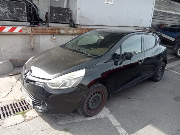RENAULT CLIO IV Zen 90g 2013