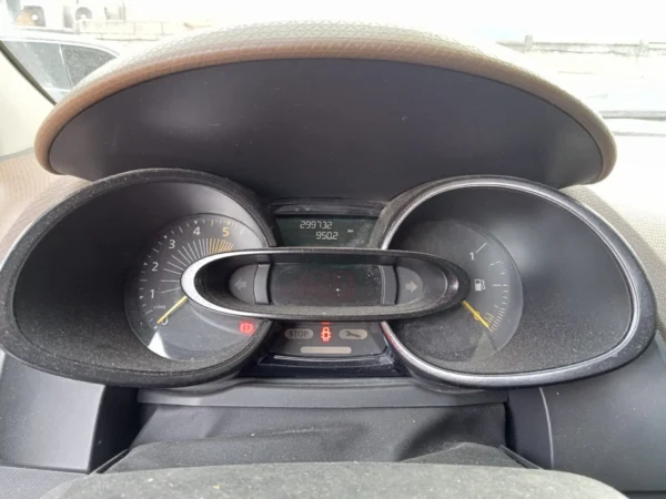 RENAULT CLIO IV Zen 90g 2013