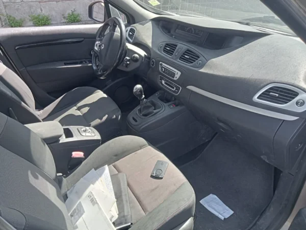 RENAULT GRAND SCENIC III Initiale 7 pl 2014
