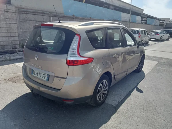 RENAULT GRAND SCENIC III Initiale 7 pl 2014