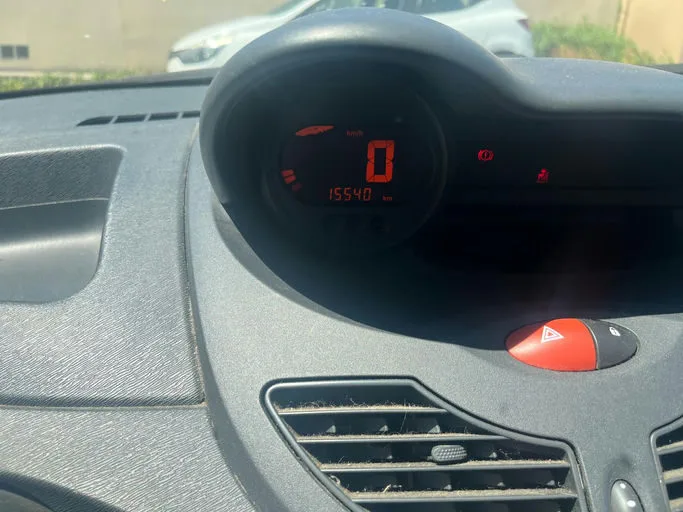 RENAULT TWINGO II Access 2009 – Image 13