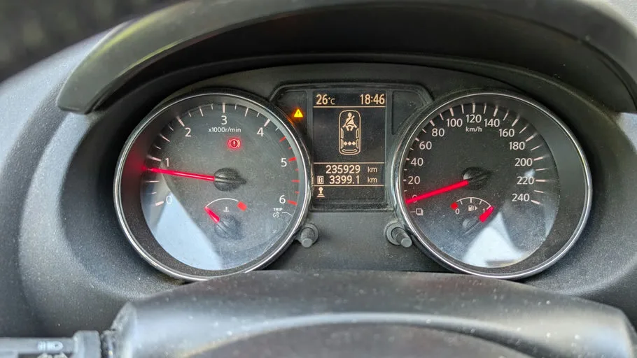 NISSAN QASHQAI Tekna 2012 – Image 8