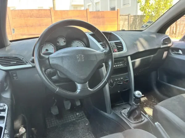 PEUGEOT 207 SW Trendy 2008