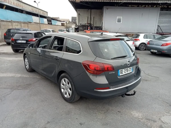 OPEL ASTRA SPORTS TOURER Edition 2015
