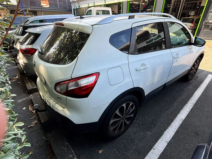 NISSAN QASHQAI Connect Edition 2012 – Image 4