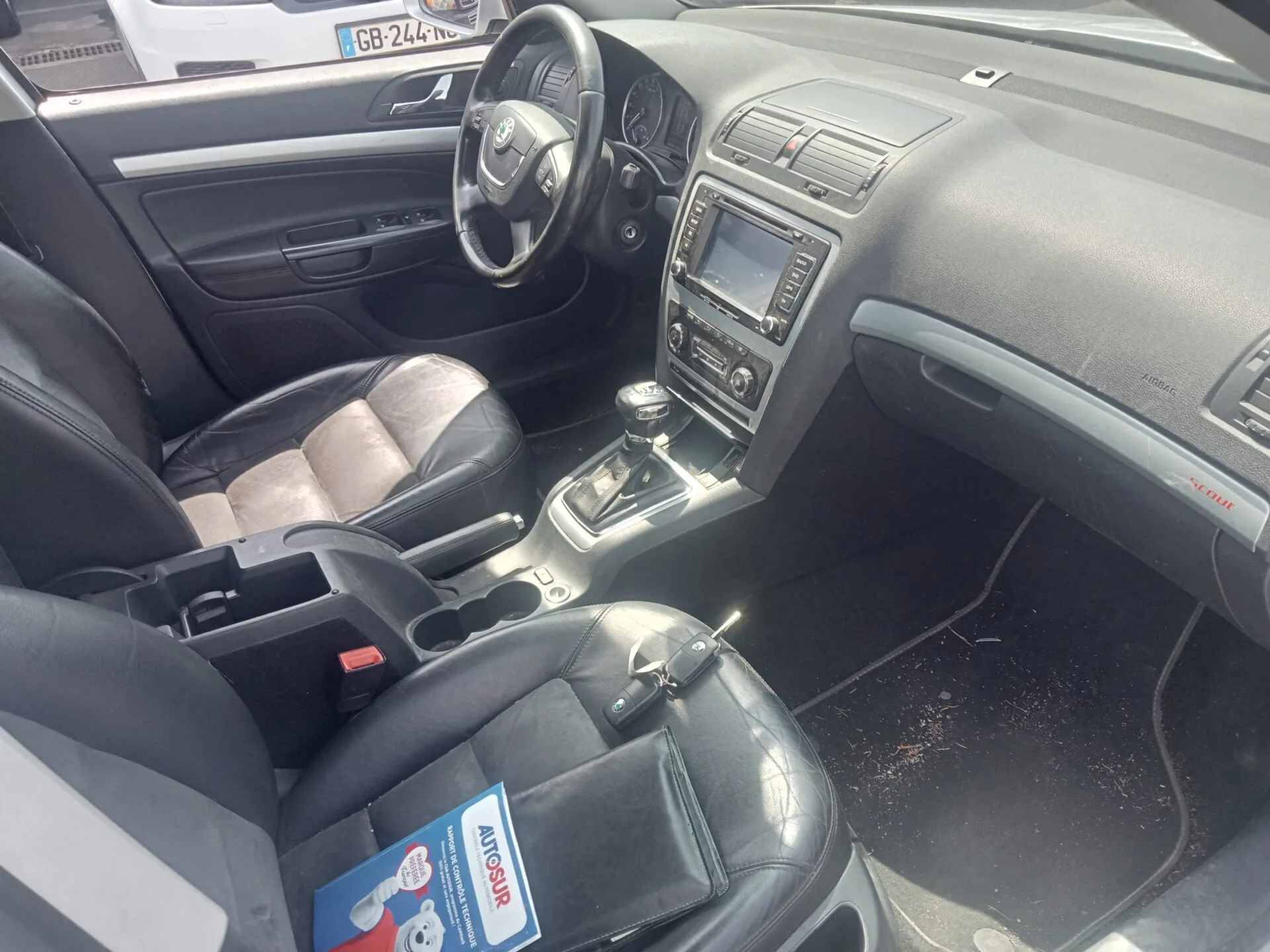 SKODA OCTAVIA COMBI 4X4 Scout Plus DSG 2012 – Image 5