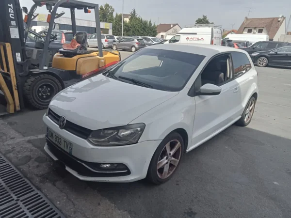 VOLKSWAGEN POLO BlueMotion 2015