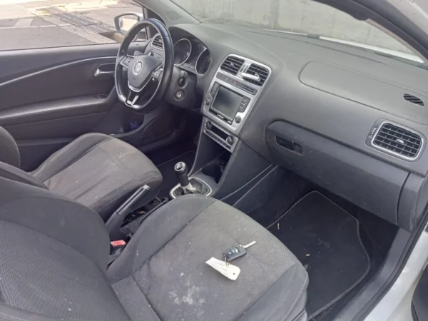 VOLKSWAGEN POLO BlueMotion 2015