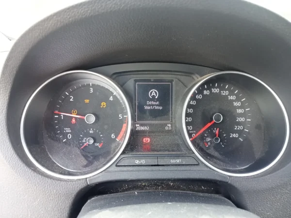 VOLKSWAGEN POLO BlueMotion 2015