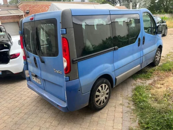 RENAULT TRAFIC PASSENGER Authentique 2007
