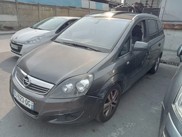 OPEL ZAFIRA 2011