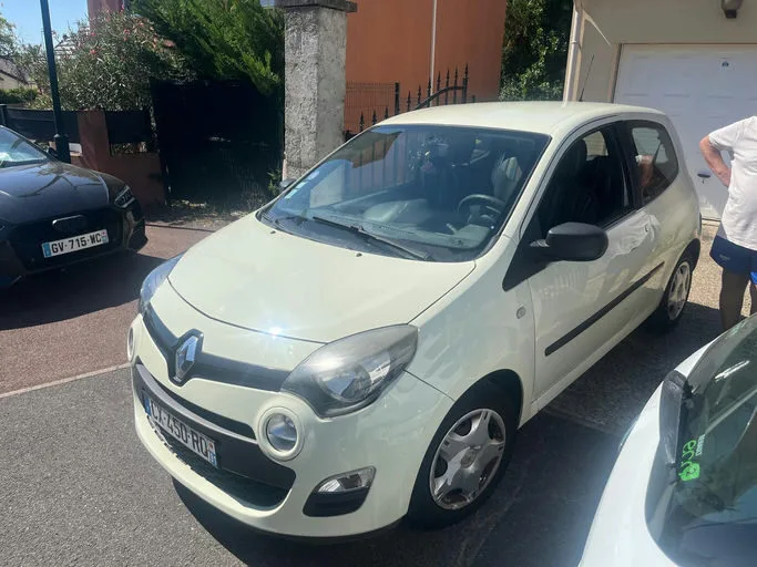 RENAULT TWINGO II Summertime Euro 5 2013 – Image 4