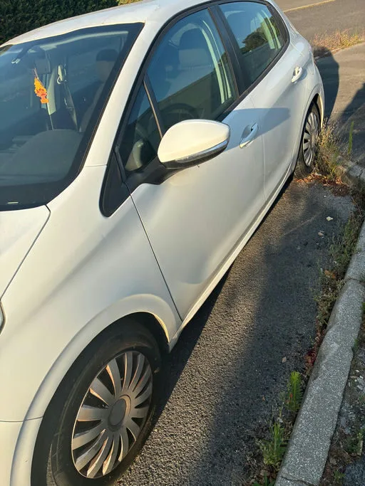 PEUGEOT 208 Active 2016 – Image 6