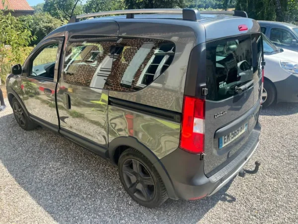 DACIA DOKKER Stepway 2017
