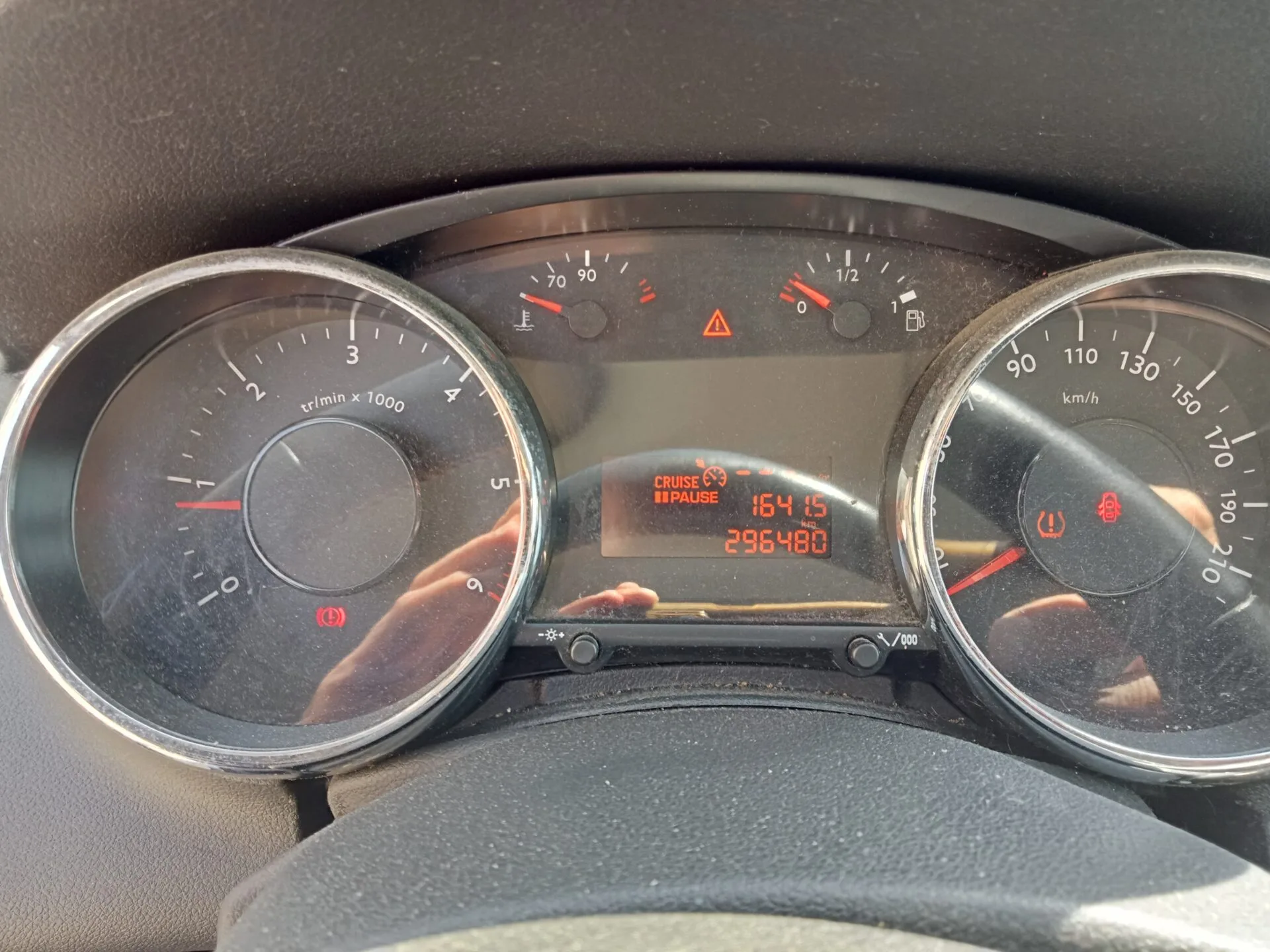 PEUGEOT 5008 2015 – Image 6