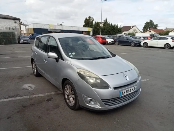 RENAULT GRAND SCENIC III 2010