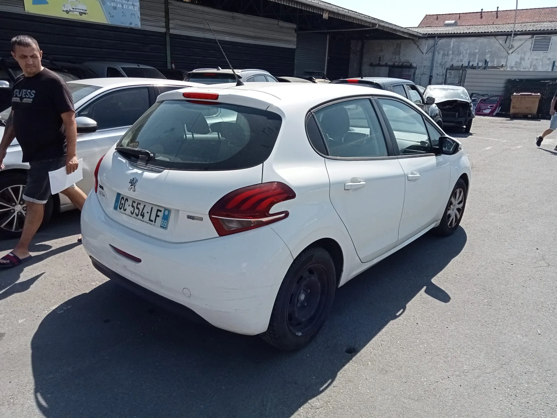 PEUGEOT 208 Active 2016 – Image 4